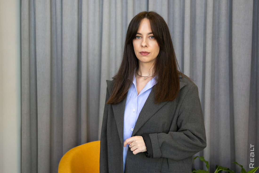 Включить стиральную машину — это тоже работа. Как делить домашние обязанности и не ссориться из-за быта