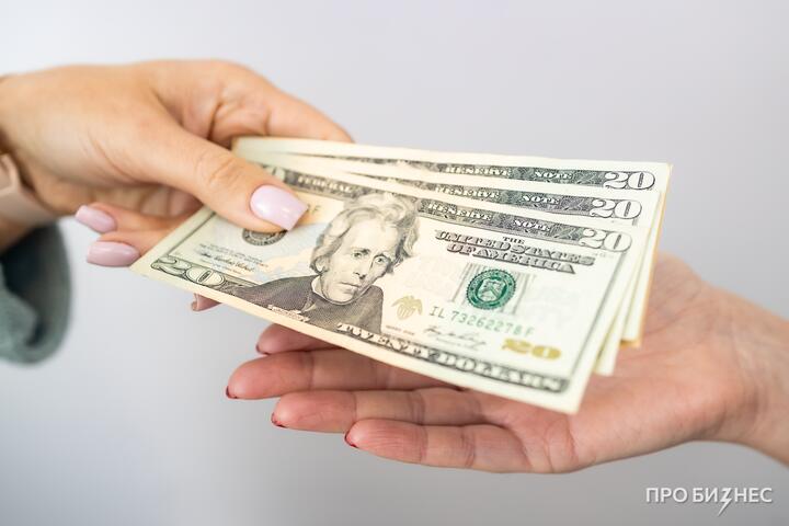 Как мотивировать продажников, чтобы и компания зарабатывала, а не только они: дайджест новостей