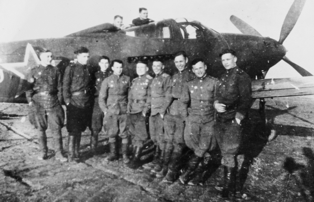 Здесь жило 130 ветеранов. Побывали в доме, где сохранилась уникальная «комната памяти» героев