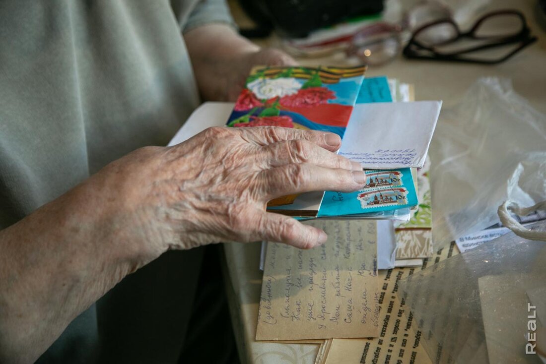 Здесь жило 130 ветеранов. Побывали в доме, где сохранилась уникальная «комната памяти» героев