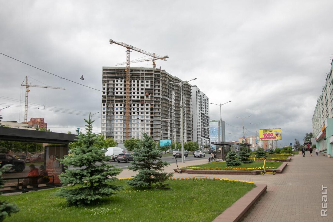 В этом ЖК осталось много квартир, есть и готовые. Посмотрели, как строится «Гулливер»