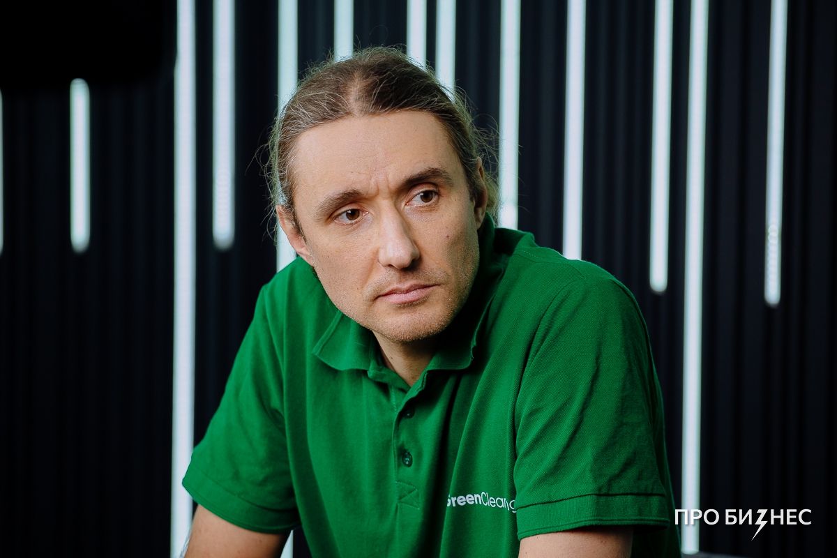 «550 рублей за «однушку» — обоснованный тариф». Почему демпингуют на рынке клининговых услуг и кто страдает от «копеечных уборок»