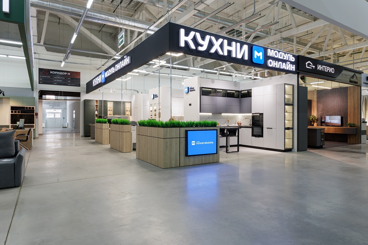 «Пустили 4 фуры кухонь в дробилку, чтобы не продавать брак». Как появился модульный формат кухонь в Беларуси и почему он активно развивается сейчас?