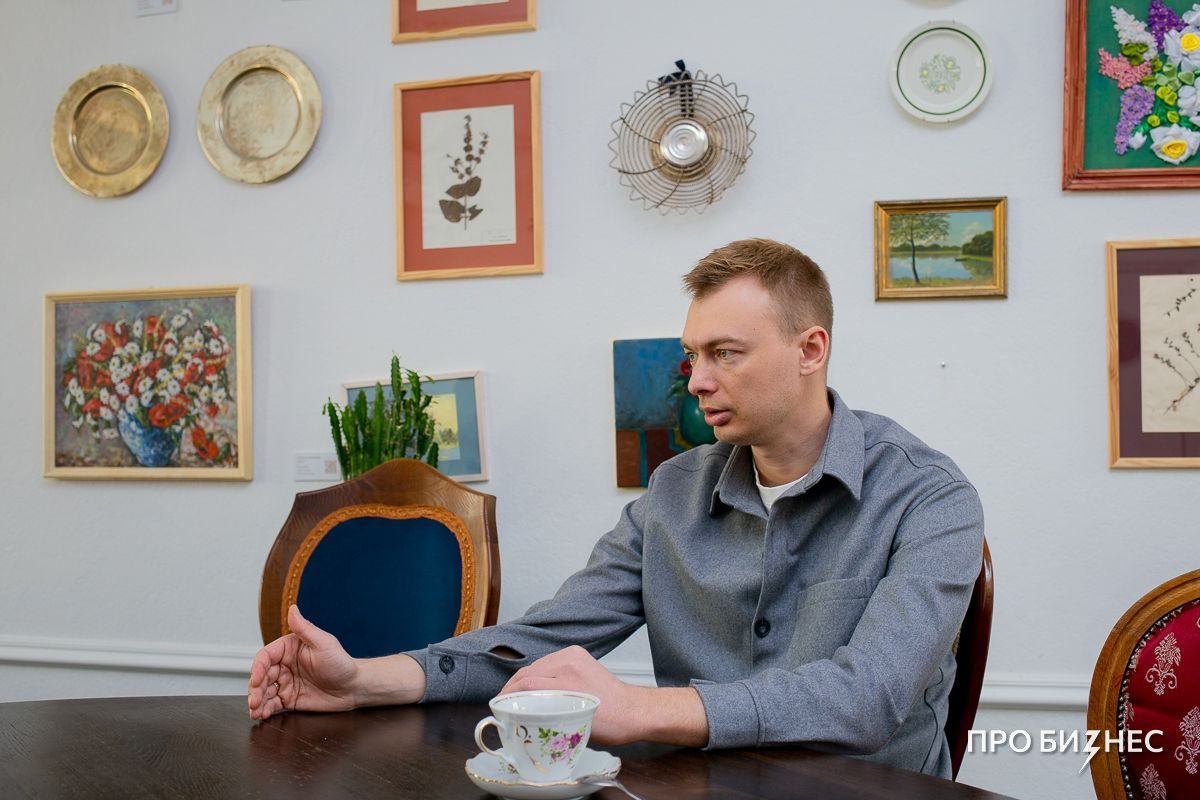 «Мы думали, что быстренько станем миллиардерами». Как устроен бизнес на ИИ-менеджерах