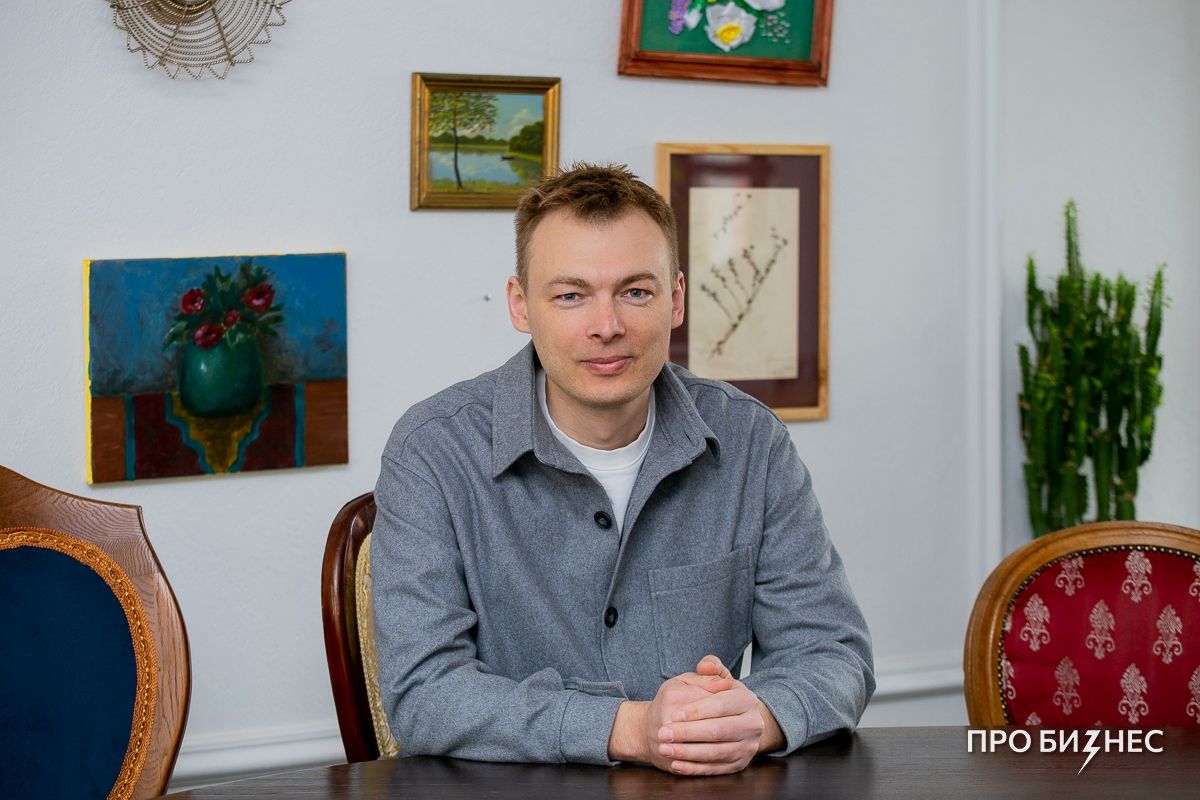 «Мы думали, что быстренько станем миллиардерами». Как устроен бизнес на ИИ-менеджерах